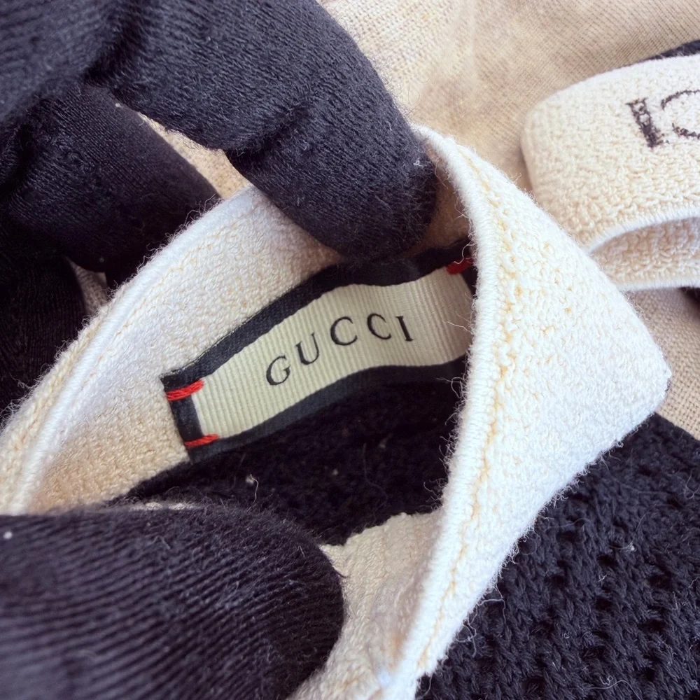 Gucci Black Crochet Fingerless Logo Gloves NWT